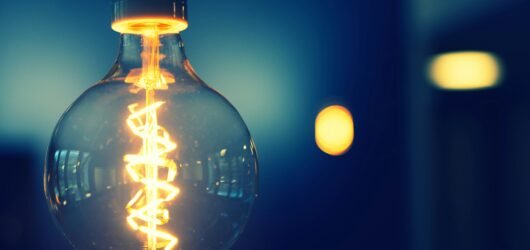 Latest Tech Deals and Reviews: Best Color-Changing Light Bulbs for Bedrooms